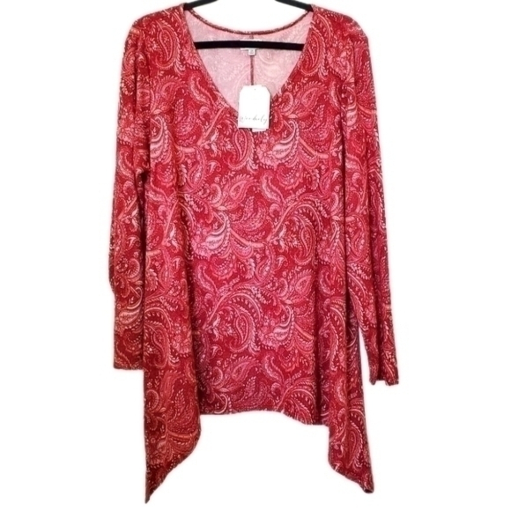 Wonderly NWT Women's Paisley Casual‎ Knit Tunic Top with Handkerchief Hemline
